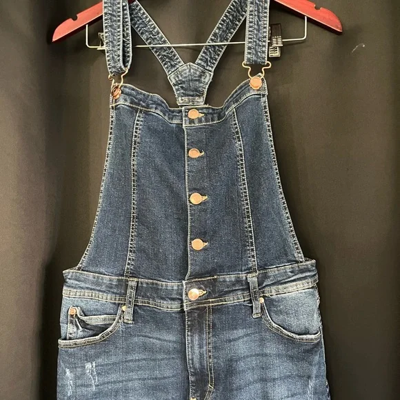 Celebrity pink overalls - Picture 6 of 14